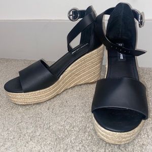 New black wedges